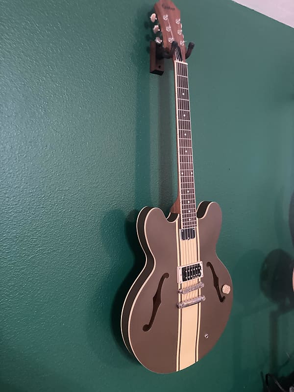 Epiphone Tom DeLonge Signature ES-333 2008 - 2019 - Brown with Cream Stripe