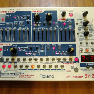 Roland SH-32 Synthesizer - Message Me for a Shipping Estimate