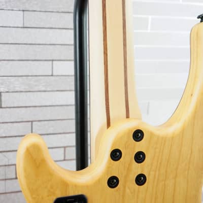 Dean Edge Pro Select Walnut 5-String Bass image 7