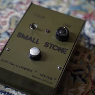 Electro-Harmonix Small Stone Phase Shifter Pedal (Russian V1