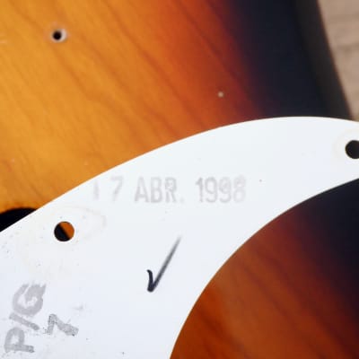 1998 Fender Deluxe Player Stratocaster Ash Body Sunburst w/ Fender Japan Neck image 19