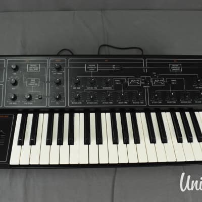 Yamaha CS-10 Vintage Analog Synthesizer in very good Condition image 3