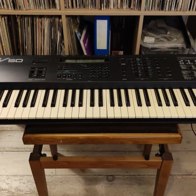 Yamaha V50 FM Synthesizer 1989 - Black