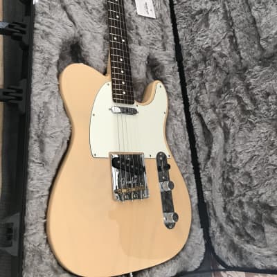 2019 Fender American Pro Telecaster LTD Lightweight Honey  Blonde Rosewood image 7