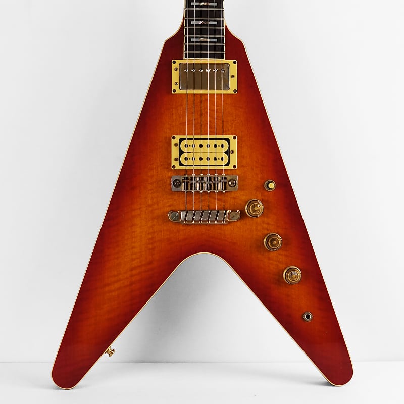 ギター 1982 Ibanez Rocket Roll II Flying V 400 Vintage 1982 Ibanez Rocket Roll II Cherry Sunburst | Cream