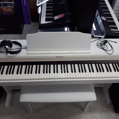Roland DP 970 Cherry, 88 Tasti Pesati con Mobile. | Reverb
