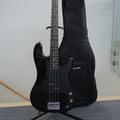 Samick LB-11/BK 4-String Electric Bass Guitar W/Gig Bag for sale