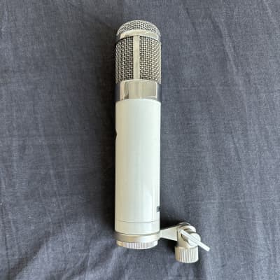 ADK Microphones Z-Mod Z-47 Large Diaphragm Multipattern Tube Condenser Microphone 2012 - 2021 - White image 2