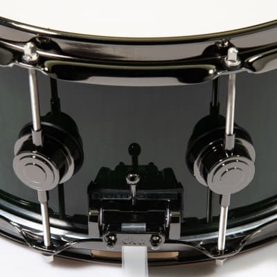 DW Collector's 6x14 Maple VLT Snare - Exotic Emerald over Curly Maple image 6