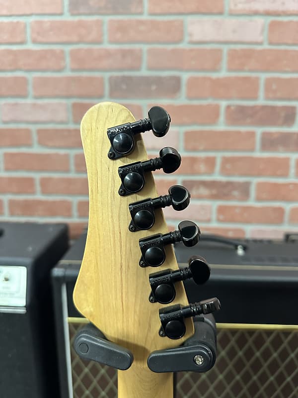 Washburn Stevie Salas Model エレキギター 動作品 WASHBURN Stevie Salas Signature Guitar Jam - YouTube