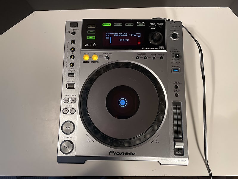 Pioneer CDJ 850 2010s - Silver