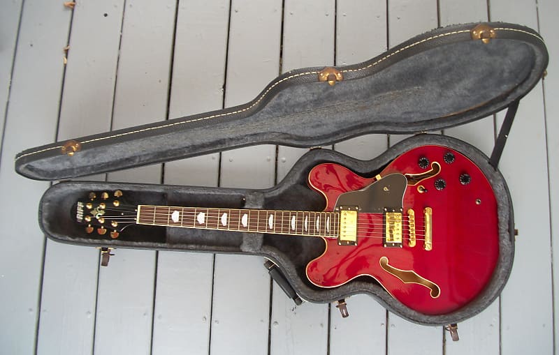 Riff 335 Style Cherry Red Electric Guitar by Samick