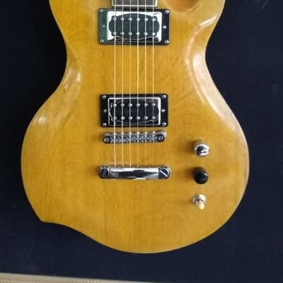 Occhineri Custom Guitar Flamed Oak Classic  Nitro image 2