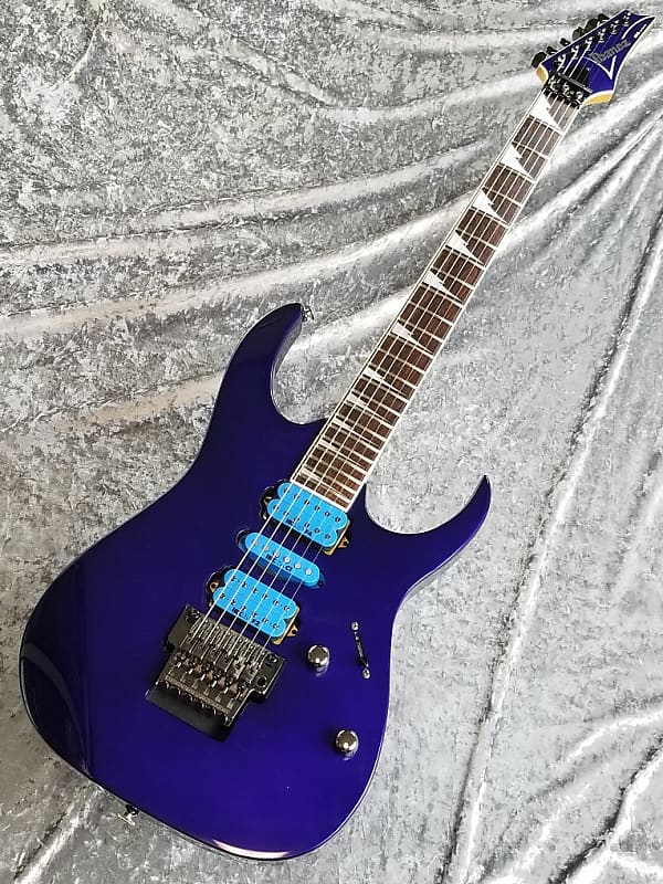 Ibanez ウォーターボトル Ibanez Q547PB Standard Headless 7-String Electric Guitar