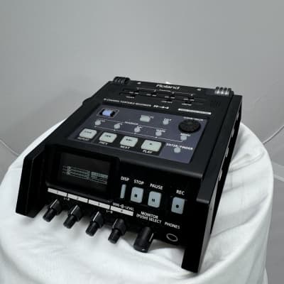 Oade Brothers Modded Edirol R-44 Portable Recorder Review