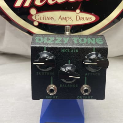 Square wave bd - FF NKT 275 (medium gain) | Reverb
