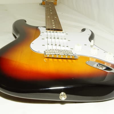 Fender Japan ST62 3TS Stratocaster P Serial 1999-2002 Electric Guitar Ref No.5015 image 7