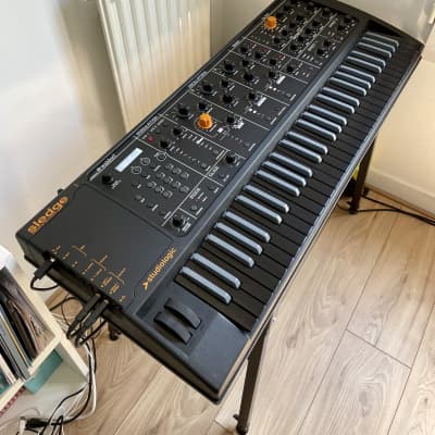 Studiologic Sledge 2.0 Black Edition