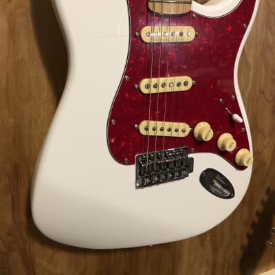 Fender Stratocaster  1995 White nitro crackle image 2
