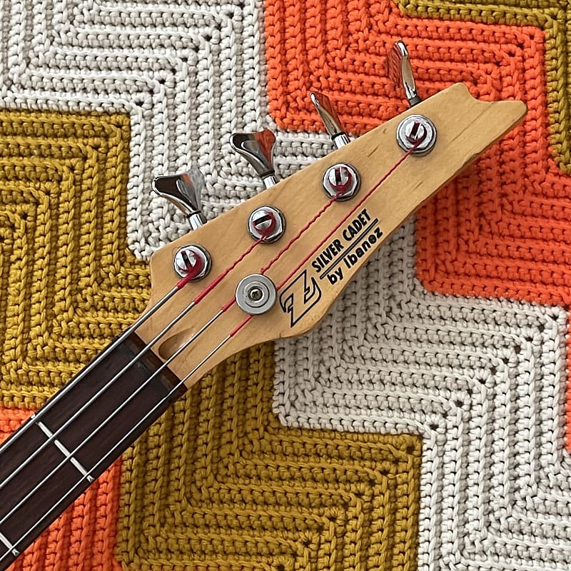 Silver Cadet by Ibanez エレキベース　※音詰まり有り バラバラのパーツを復旧して音出し アイバニーズ（silver Cadet