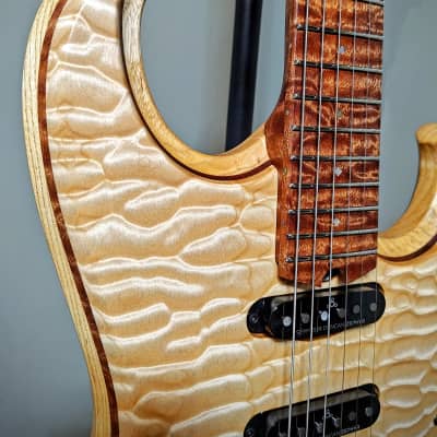Barlow Guitars Eagle 2023 - Quilt Maple / Figured Sapele image 2