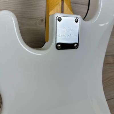 Fender Made in Japan Aerodyne Special Precision Bass, Bright White image 14