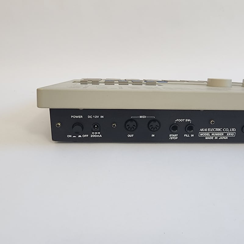 配信機器・PA機器・レコーディング機器 AKAI XR10 Akai XR10 16-bit PCM Drum Machine | Reverb