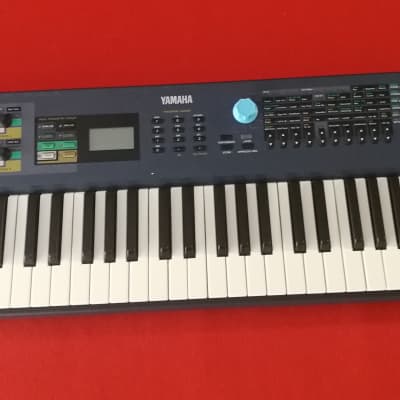 Yamaha AN1x Virtual Analog Synthesizer 1997 - Blue