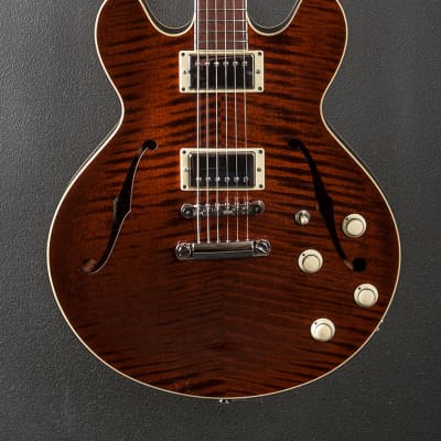 Collings I-35 Deluxe image 2