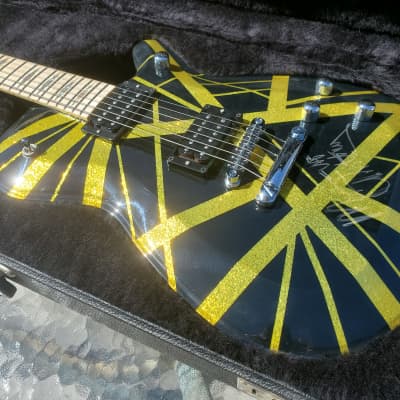 GMP Roxie USA EVH Tribute Van Halen Bumblebee sparkle, Gibson strings image 3