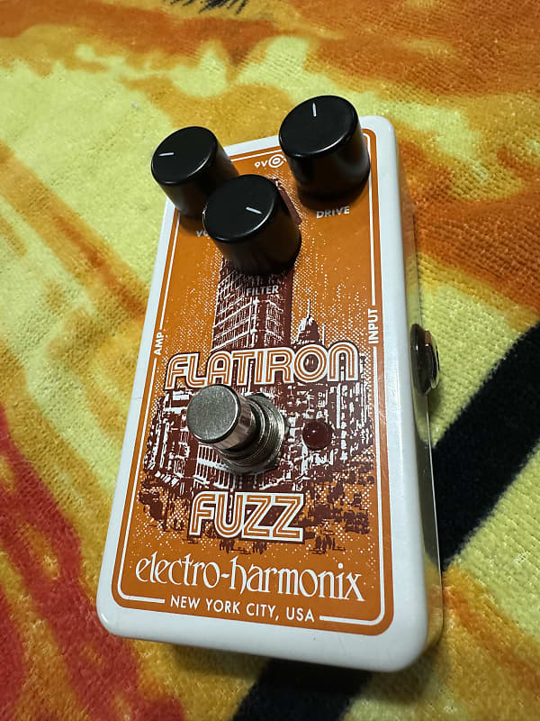 Electro-Harmonix Flatiron Fuzz