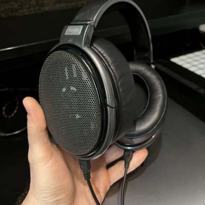Sennheiser HD 650 Reference Headphones with Brainwavz Earpads image 2