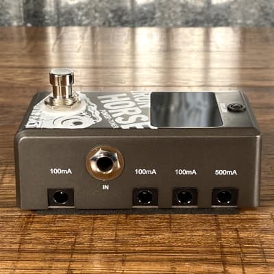 Outlaw Effects Iron Horse Pedalboard Power Supply & Cables + Tuner Guitar Effect Pedal image 4