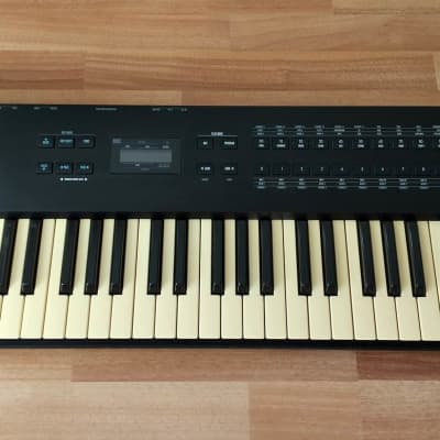 ALESIS QS6 64 Voice Expandable Synthesizer + Flash card & CD soft Q-Cards images image 1