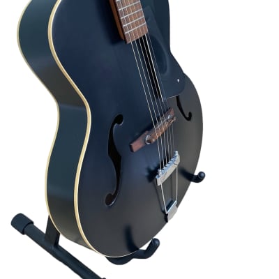Godin 5th Avenue Archtop Acoustic Guitar With Factory Fitted Case image 6