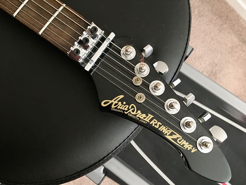 Aria Pro II RS Inazuma 1984 Black/Red Lightening Bolt | Reverb