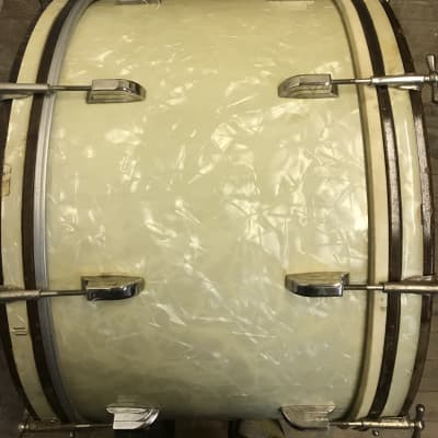 Leedy and Ludwig  24 x 14 Bass Drum with Spurs  1950s  White Marine Pearl image 8