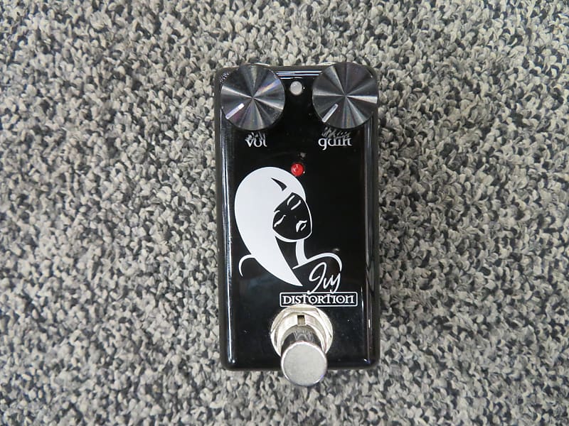 Red Witch Ivy Distortion Pedal (C35) image 1