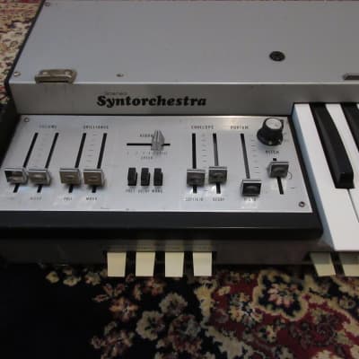 Farfisa Syntorchestra, Vintage Synthesizer from 70s. image 3