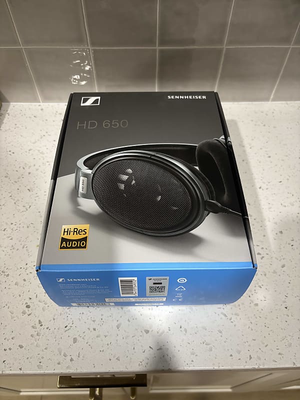 Sennheiser HD 650 Reference Headphones 2010s (with SoundID Reference Profile) - Black  			