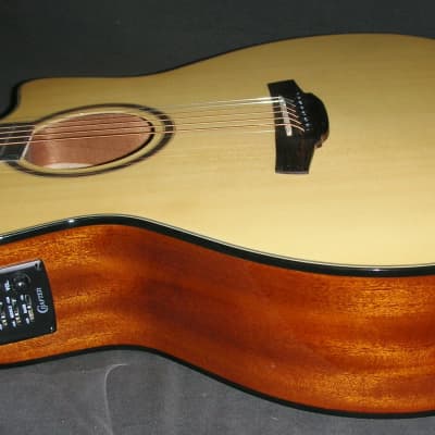 Crafter  HG-250 CE/Acoustic Guitar /Electronics / Natural image 4