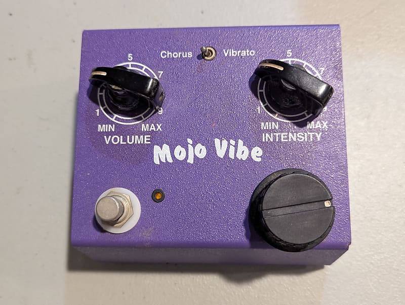 Sweet Sound Mojo Vibe Vibrato and Chorus Pedal | Reverb Canada