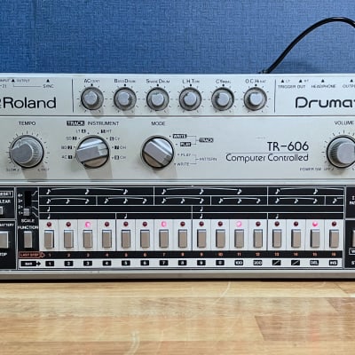Roland TR-606 Drumatix - Silver w/ Power Supply