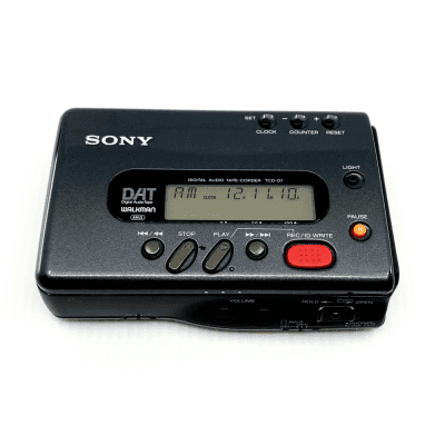 Sony TCD-D7 Stereo DAT Tape Recorder (1993 - 1994)