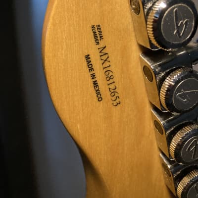 Fender Deluxe Telecaster Thinline with Rosewood Fretboard 2017 - 2018 - 3-Color Sunburst image 6