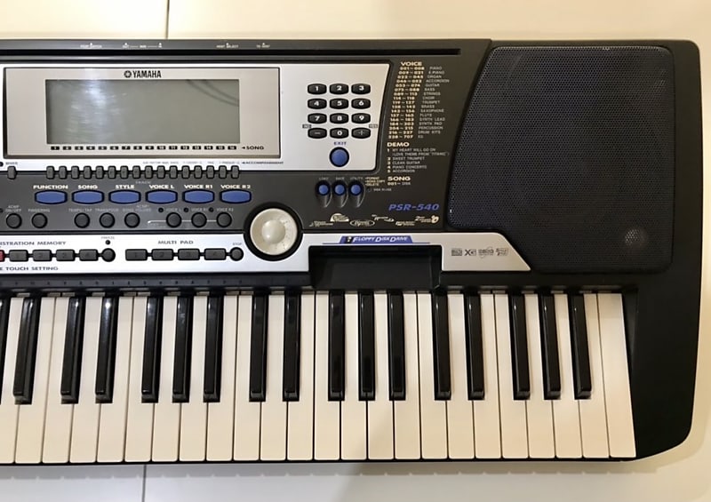 Yamaha PSR 540 keyboard