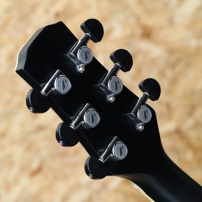 R-CUSTOM Mad Black | 生産完了品 | MORRIS GUITARS モーリスギター