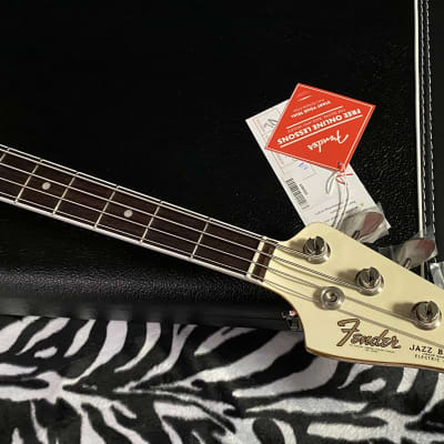 UNPLAYED ! 2023 American Vintage II 1966 Jazz Bass - Olympic White - Authorized Dealer - SAVE BIG! Only 9.1lbs image 2