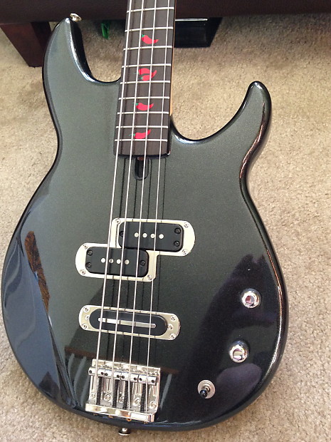 Michael anthony sale yamaha bass