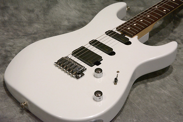 Sadowsky Metroline R3 Pearl White | Reverb